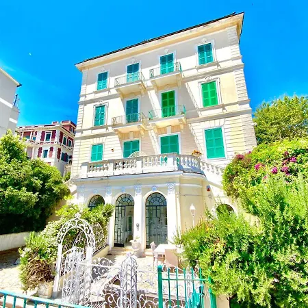 Luxury Fronte Mare Apartment *